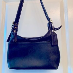 Classic COACH Small Leather Purse